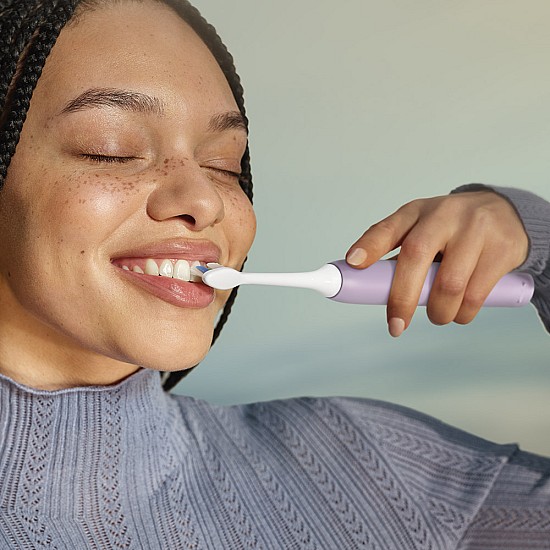 Електрическа четка за зъби Next-Generation Philips Sonicare Серия 3100, люляк с калъф за пътуване