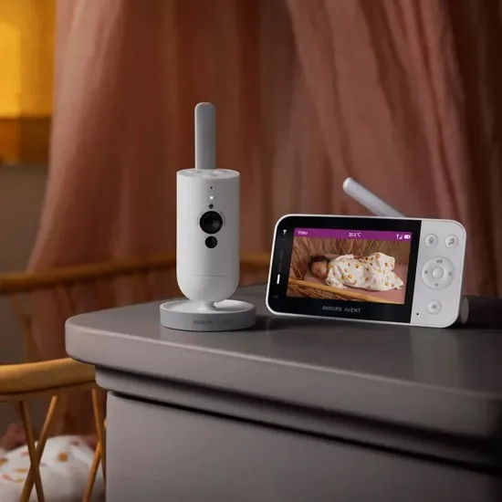 Дигитален видеофон Philips AVENT SCD953/26 с интернет връзка и несесер