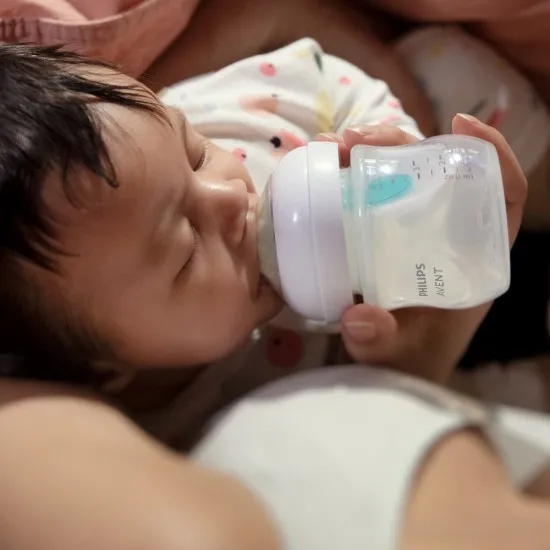 Шише Natural Response 3.0 с клапа AirFree Philips AVENT 125 мл с биберон flow 2