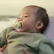 Philips AVENT Залъгалки Ultra Air Happy 0-6м. папагал/ягода, момиче 2 бр. със стерилизаторна кутия