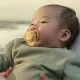 Philips AVENT Залъгалки Ultra Air пастелни 0-6 м. пастелни за момиче 2 бр. със стерилизаторна кутия