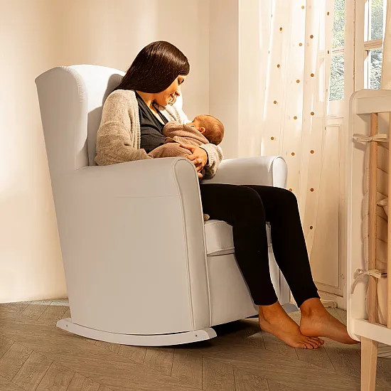 Micuna Люлеещ се стол  Nanny със система Slow System, white/beige